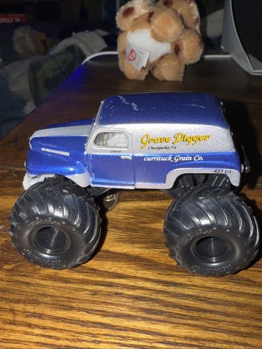 Monster jam grave digger - monster,