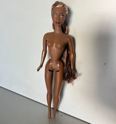 Barbie doll nude - barbie, aa