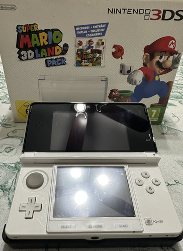 Nintendo 3ds console - console, white