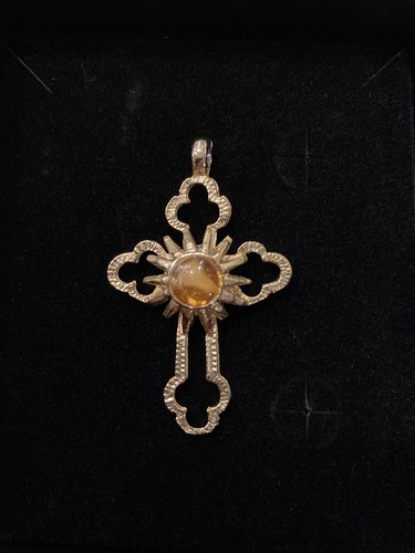 Ciondolo croce reliquiario