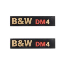 B&W DM4 distintivo