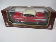 Modellino auto Chevrolet Bel Air Fire Chief 1957 Road Legends 1/18 pressofuso rosso