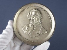 Medaglia Alessandro Manzoni fermacarte firmato inaugurazione ospedale Lecco