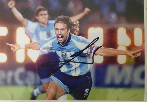 Autografo batistuta photo - autografo, hand