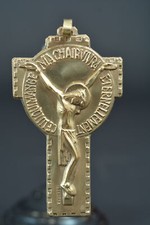 Grazioso Crocifisso Pettorale Religioso Modernista In Bronzo Firmato Serraz