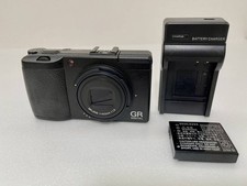 Fotocamera digitale compatta