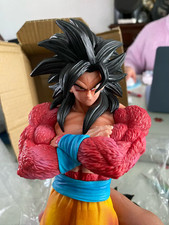 Goku Super Saiyan 4 PVC 32cm