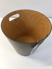 Mobile Umbra Woodrow 4 in 1