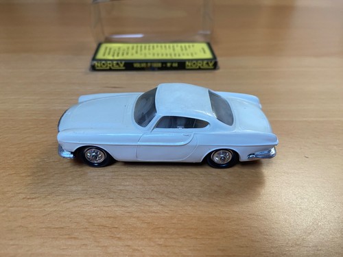 Norev plastique ancienne - norev, volvo