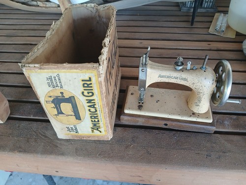 Macchina cucire giocattolo - da,