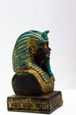 Statua del re Tutankhamon