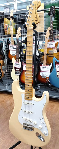 Fender japan yngwie malmsteen - fender,