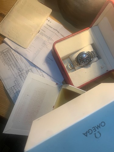 Omega speedmaster date - ,