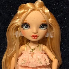 Bambola alta moda arcobaleno