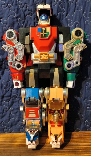 Voltron 1984 panosh - voltron, place