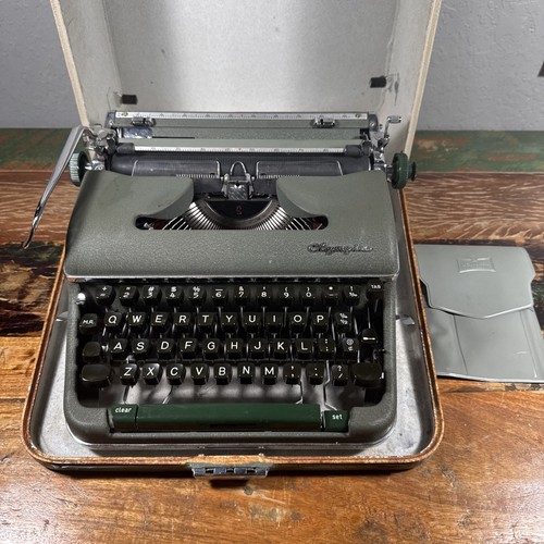 Macchina scrivere vintage - da,