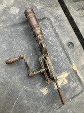 Antico trapano sbattitore uova