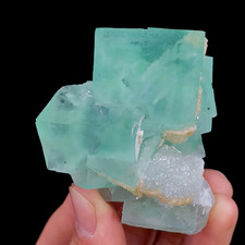 105 esemplare minerale di - 105, g