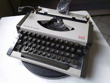 MACCHINA DA SCRIVERE AEG