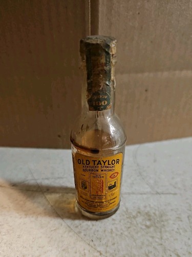 Mini bottiglia vuota vintage