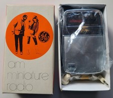 Radio AM portatile vintage GE