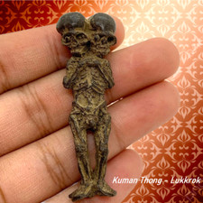 Amuleto Thai Protettivo Siamese Twin Style - Teste Gemelle, Polvere Sacra e Argilla