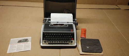 Olivetti lettera typewriter - lettera,