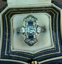 Anello di fidanzamento placcato oro bianco con diamanti e zaffiri simulati...