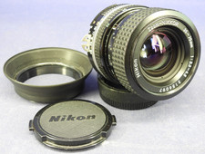Nikon F Zoom - Nikkor AiS