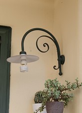 Una applique da parete da esterno