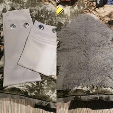 tappeto e tende grigio soft