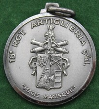 Medaglia 18 reggimento artiglieria 1975 argento 800 Milano magis magisque