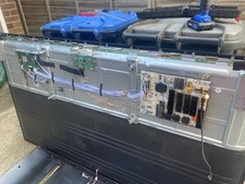 *SCHERMO DANNEGGIATO*