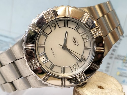 Guess steel quartz white dial - quartz,