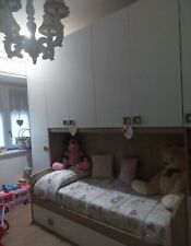 Cameretta bambini (bianca e beige) compresa di 2 reti e materassi, regalo scriv.