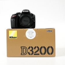 NIKON D3200 CORPO