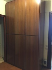 Armadio in legno tamburato 6 ante 4 volumi 