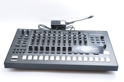 Roland rhythm performer - roland, tr-8s
