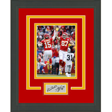 Foto incorniciata Patrick Mahomes Travis Kelce facsimile incisa capi auto 15x16