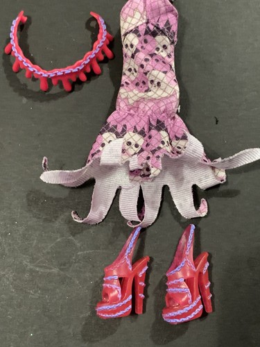 Monster high doll - high, un