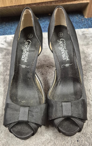 Scarpe stiletto tacco alto