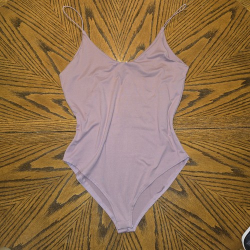 Body medio gaze - body,