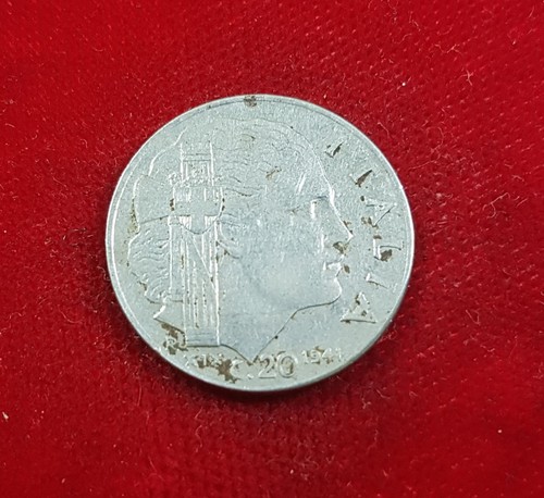 Moneta centesimi italia - moneta,