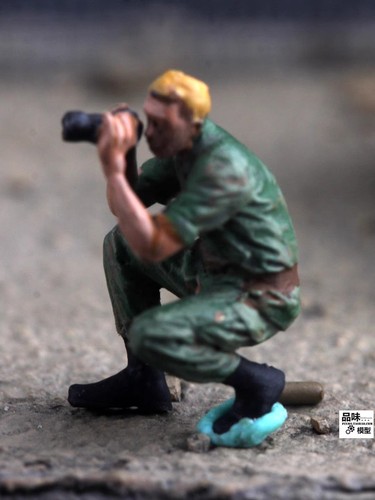 Soldato corrispondente guerra - corrispondente,