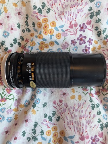 Due obiettivi per fotocamera