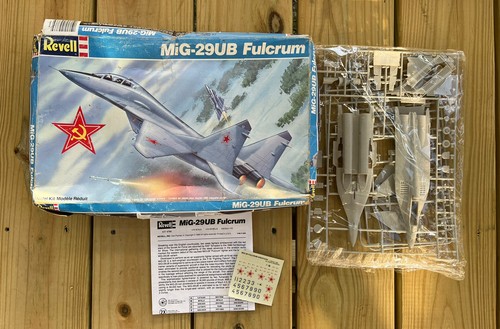 Ussr mig 29ub fulcrum - mig-29ub, 1/72