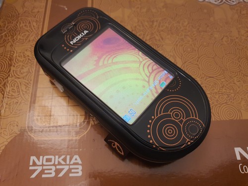Nokia 7373 amour collection - nokia,