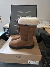 Stivali alti UGG Ultimate