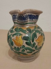 Brocca in ceramica decorata a