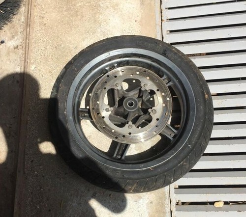 Cerchio ruota anteriore con - cerchio,